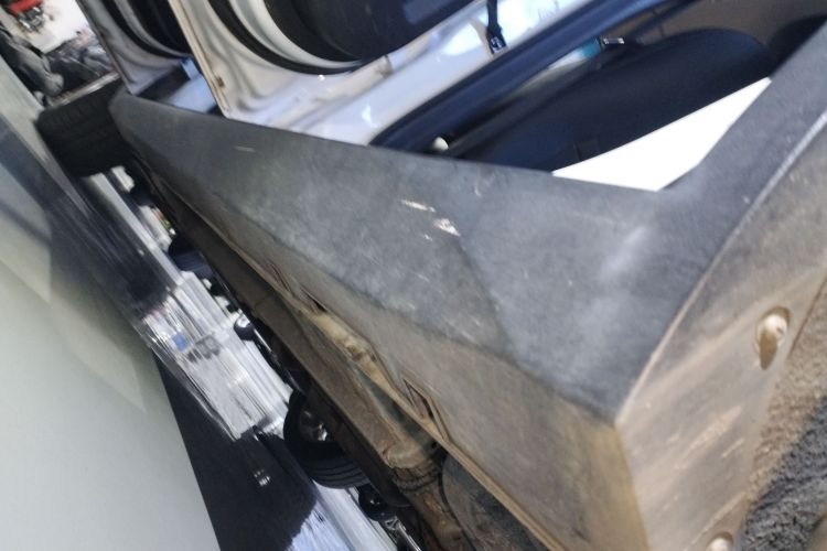 吉利汽车 帝豪GS 2016款 优雅版 1.3T 自动领尚型局部细节9002