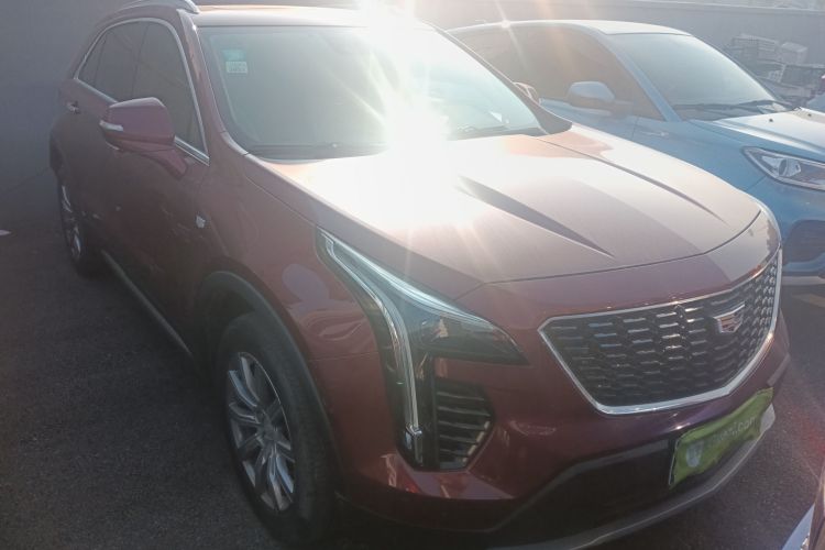 凯迪拉克XT4 2018款 28T 四驱领先型车身外观3