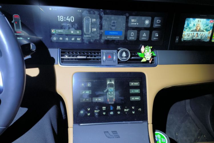 理想汽车 理想ONE 2021款 增程6座版中控内饰16