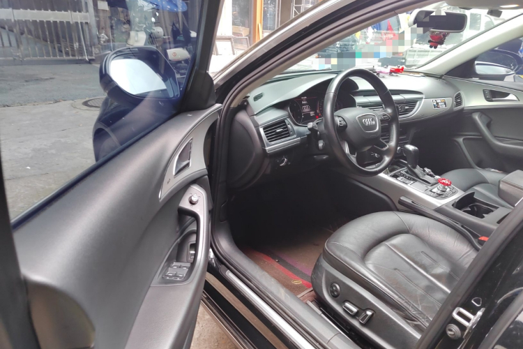 奥迪A6L 2017款 TFSI 技术型中控内饰20