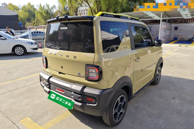 吉利银河 2025款 210km 熊猫骑士车身外观7