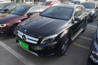 奔驰GLA 2015款 GLA 260 4MATIC 运动型