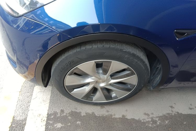 特斯拉 Model Y 2022款 改款 后轮驱动版车身外观6007