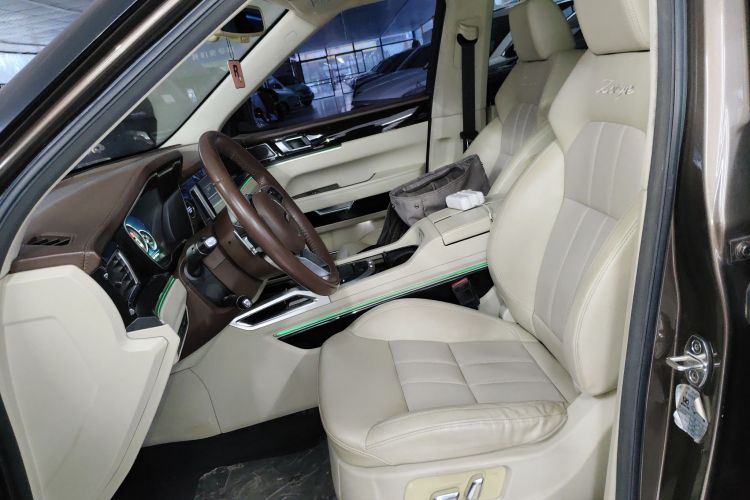 众泰T700 2017款 1.8T 双离合尊贵型中控内饰19