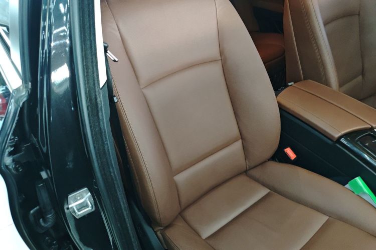 宝马5系 2014款 525Li 领先型局部细节41