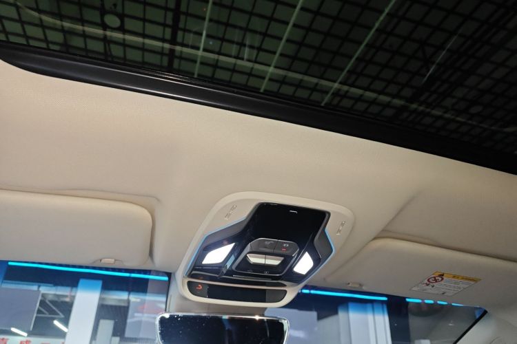 吉利汽车 嘉际新能源 2019款 1.5TD PHEV 臻享型中控内饰22