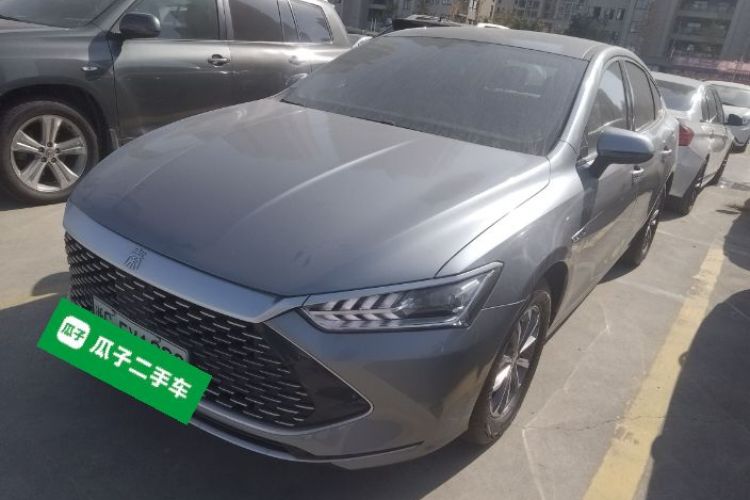 比亚迪 秦PLUS 2024款 荣耀版 DM-i 55KM领先型车身外观1