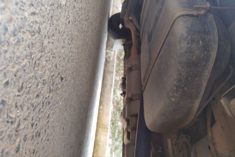 江铃 特顺 2017款 2.8T商运型短轴中顶6/7/8座JX493局部细节9003