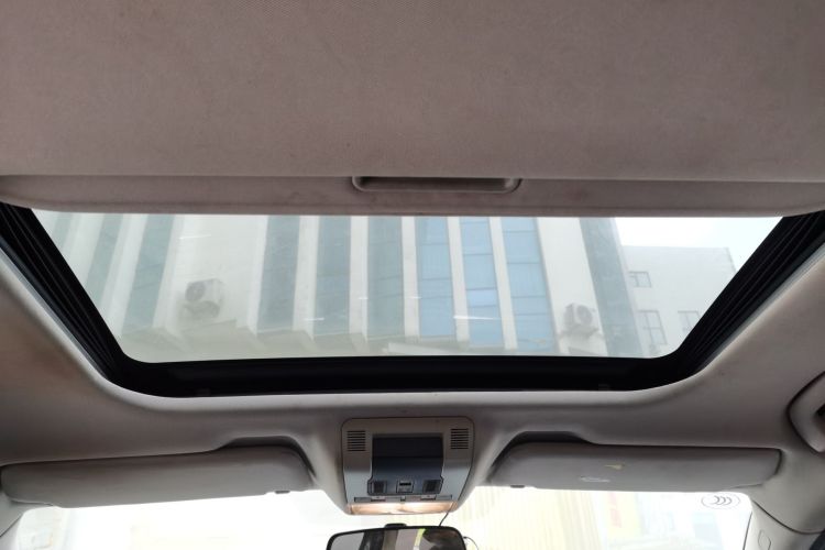 观致3 2014款 三厢 1.6L 自动致悦型中控内饰22