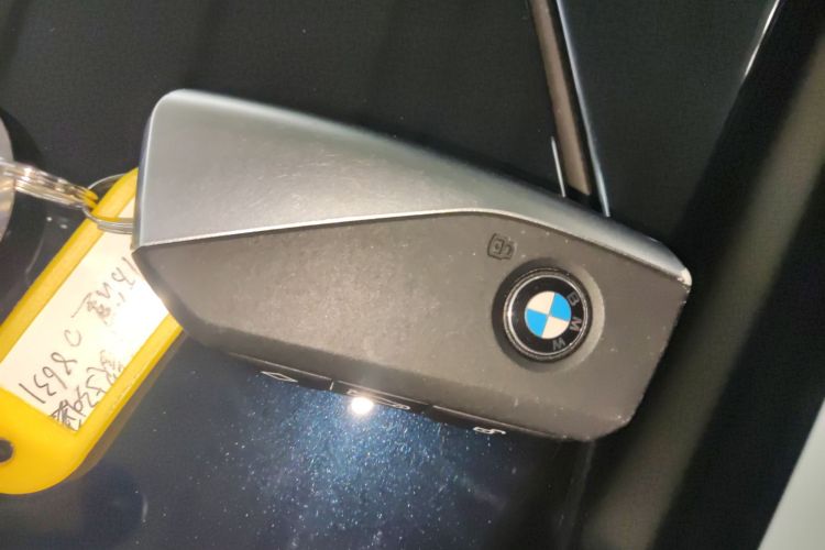 宝马5系 2025款 530Li 领先型 M运动套装中控内饰7001