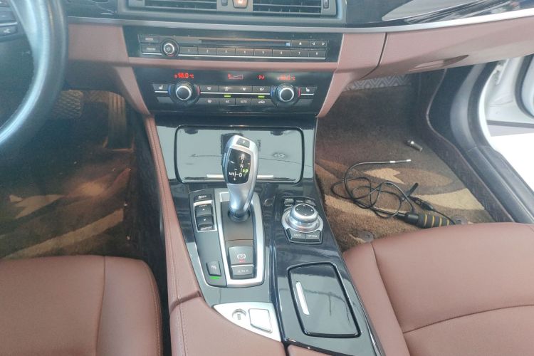 宝马5系 2017款 520Li 典雅型局部细节18