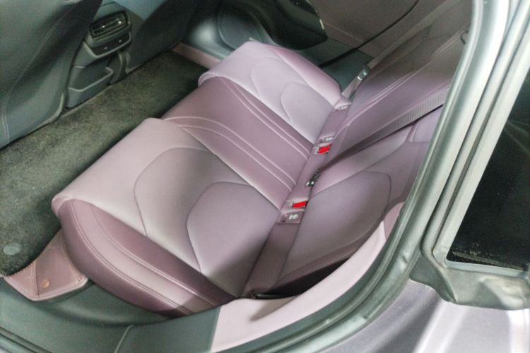 小米汽车 小米SU7 2024款 四驱超长续航高阶智驾Max版中控内饰7004