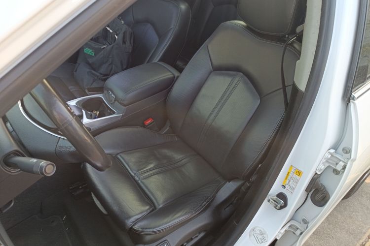 凯迪拉克SRX 2015款 3.0L 精英型中控内饰19