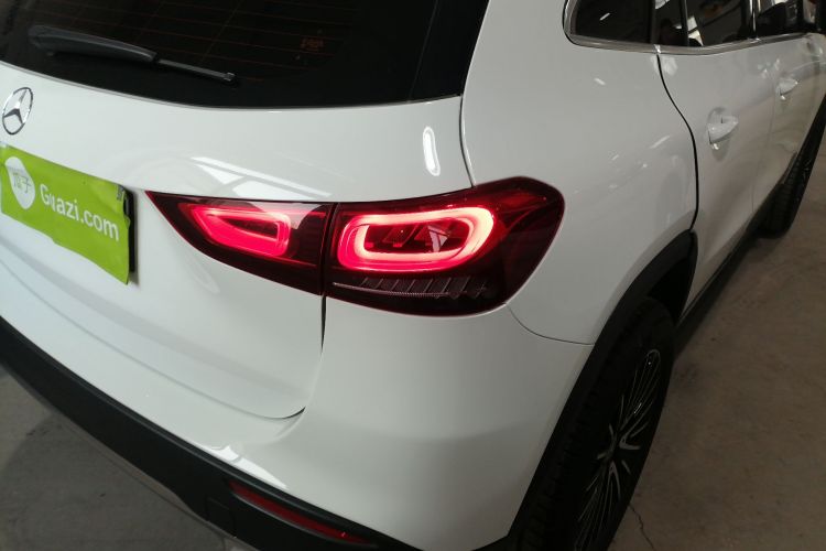 奔驰GLA 2023款 改款 GLA 200车身外观6006