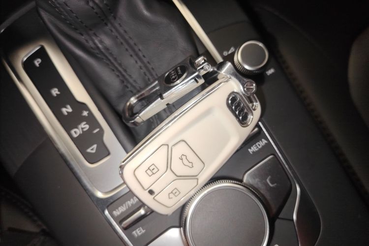 奥迪A3 2020款 改款 Limousine 35 TFSI 进取型 国VI中控内饰11