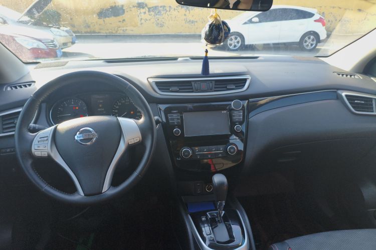日产 逍客 2017款 2.0L CVT豪华版 国V中控内饰7002