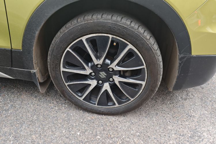 铃木 锋驭 2014款 1.6L CVT四驱尊贵型车身外观6007