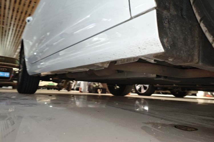 比亚迪 秦PLUS 2023款 冠军版 DM-i 55KM领先型局部细节9001