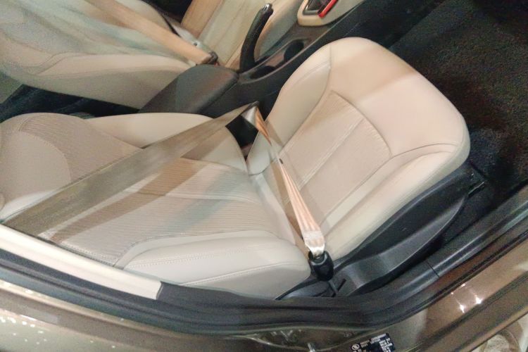 别克 英朗 2016款 18T 双离合精英型局部细节41