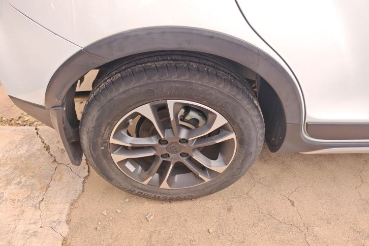 吉利汽车 远景X3 2019款 升级版 1.5L CVT精英型车身外观6008