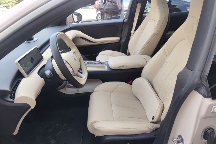 蔚来ET5 2022款 75kWh中控内饰19