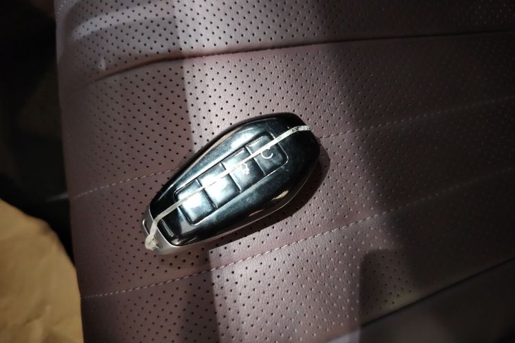 腾势Z9GT 2024款 1100四驱Max版中控内饰11