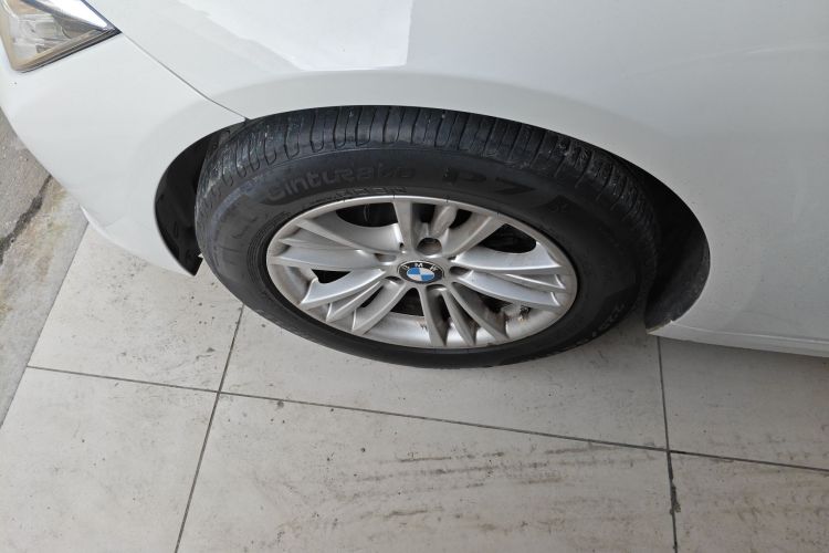 宝马3系 2015款 320Li 超悦版时尚型车身外观6007