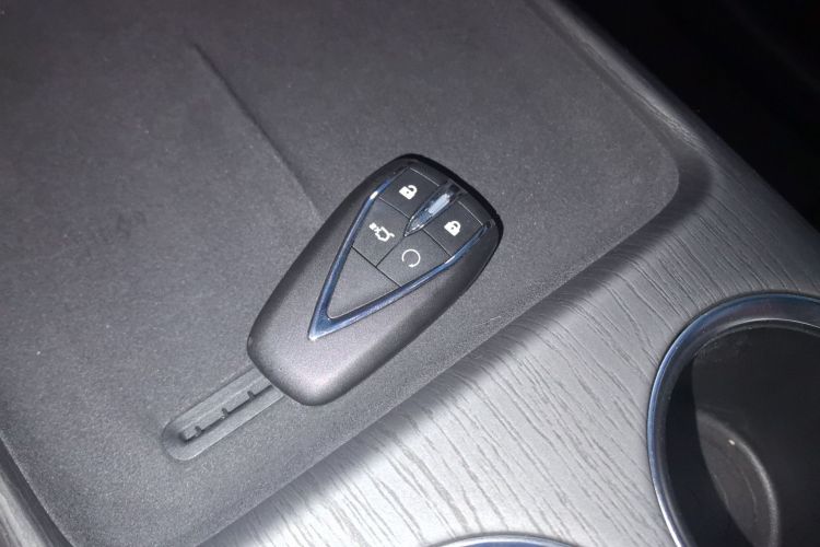 长安CS75 PLUS 2025款 第四代 UItra 2.0T 新蓝鲸 智慧劲擎型中控内饰11