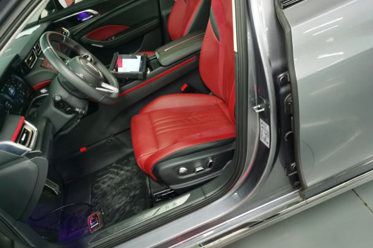 红旗H6 2023款 2.0T 致逸版局部细节19