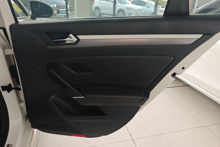 大众 凌渡 2019款 280TSI DSG舒适版 国VI中控内饰45