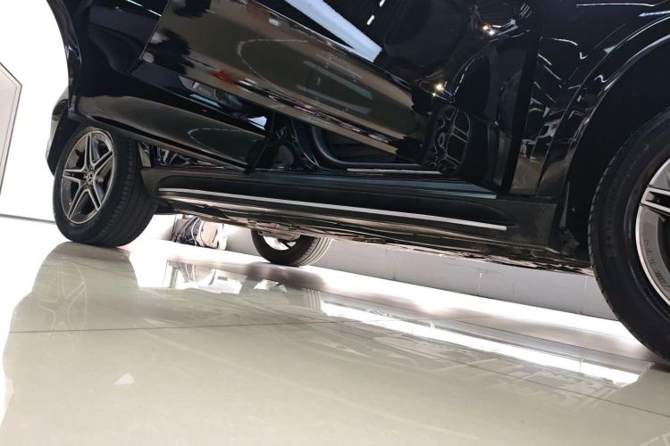 奔驰GLE 2021款 GLE 450 4MATIC 动感型局部细节9001