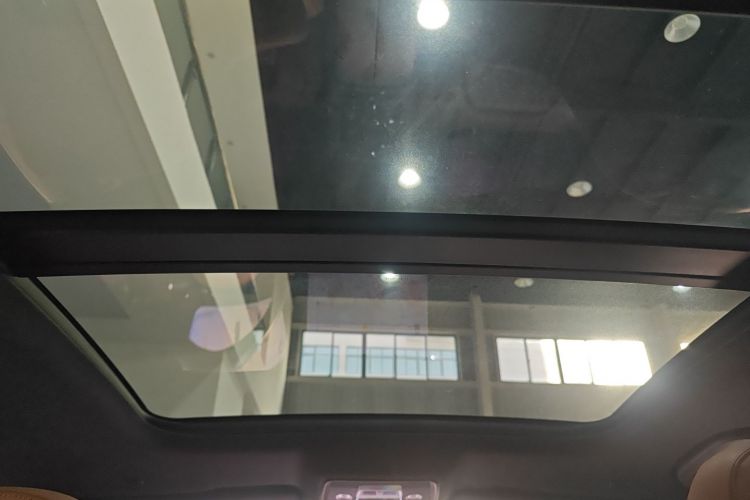 比亚迪 汉 2022款 DM-i 121KM 尊享型中控内饰22