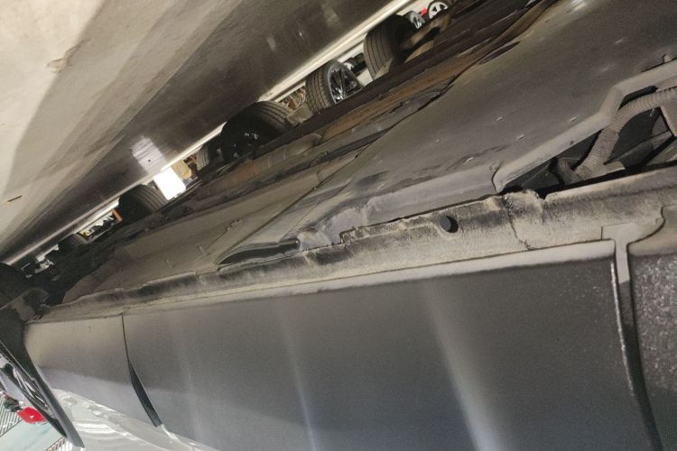 标致5008 2017款 380THP 7座豪华GT版局部细节9001