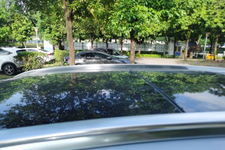 奔驰GLC 2018款 改款 GLC 300 4MATIC 动感型局部细节57