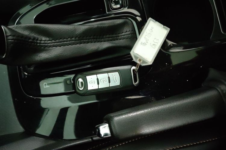 广汽传祺 传祺GS3 2019款 235T 自动精英版中控内饰11