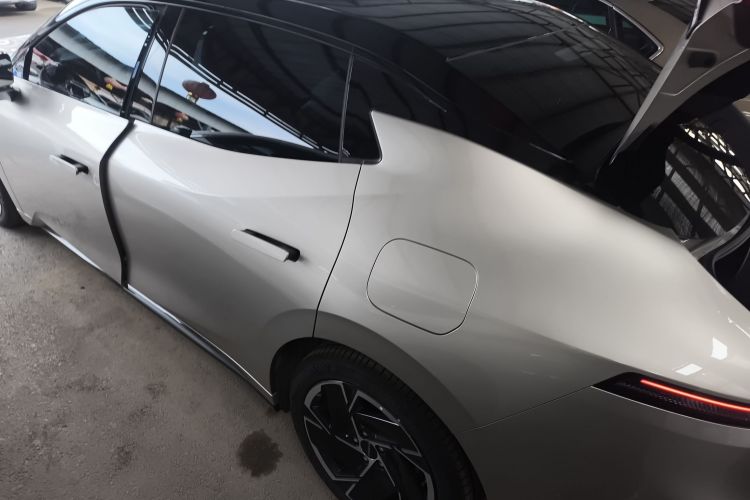 领克07 2024款 EM-P 126长续航 Halo车身外观4