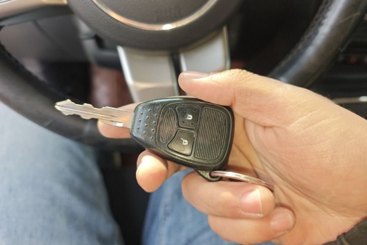 Jeep 自由客 2015款 2.4L 运动版中控内饰11