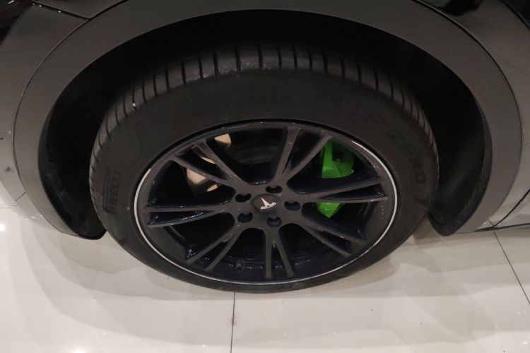 特斯拉 Model Y 2022款 改款 后轮驱动版车身外观6007