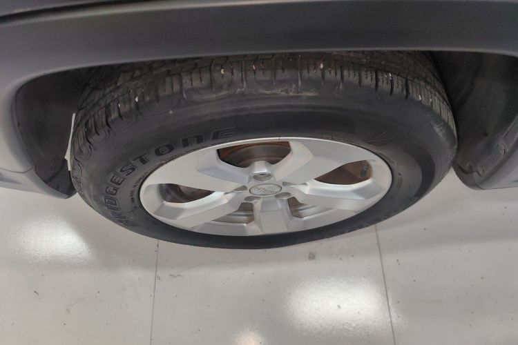 Jeep 指南者 2020款 220T 自动领先版车身外观6007