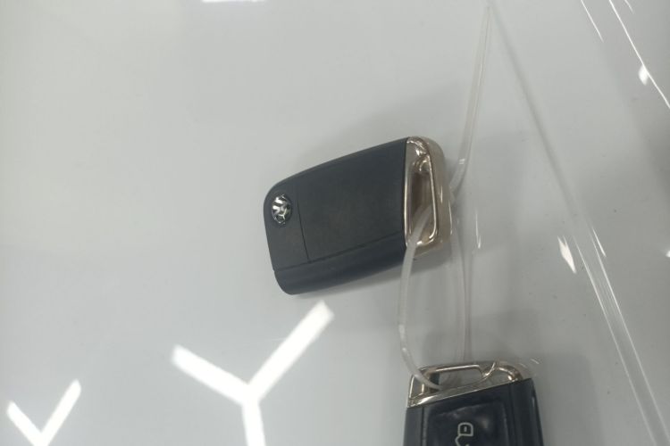 大众 高尔夫 2020款 挚爱版 280TSI DSG舒适型中控内饰7001