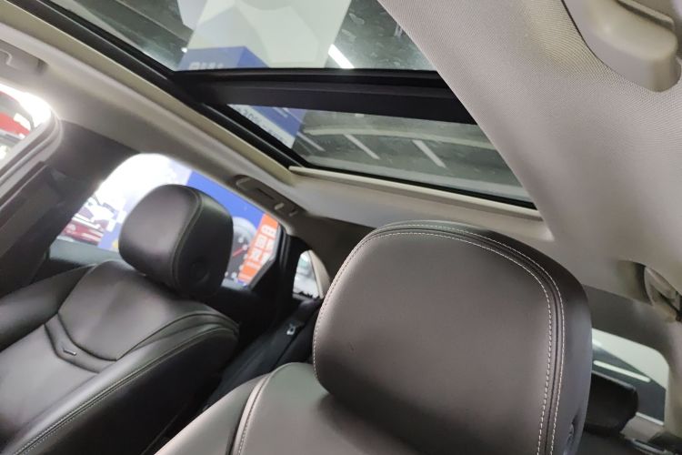 凯迪拉克XTS 2018款 28T 技术型中控内饰22