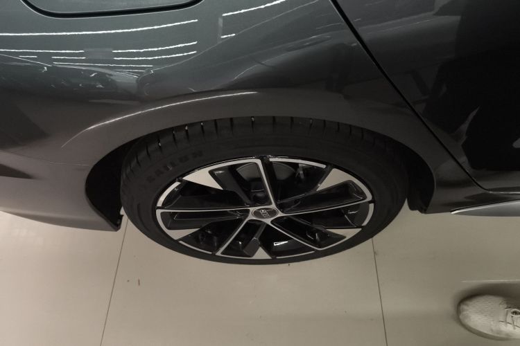 奥迪A3 2023款 改款 A3L Limousine 35 TFSI 时尚运动型车身外观6008