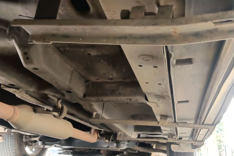 汉腾汽车 汉腾X7 2016款 1.5T 手动尊享型局部细节9002