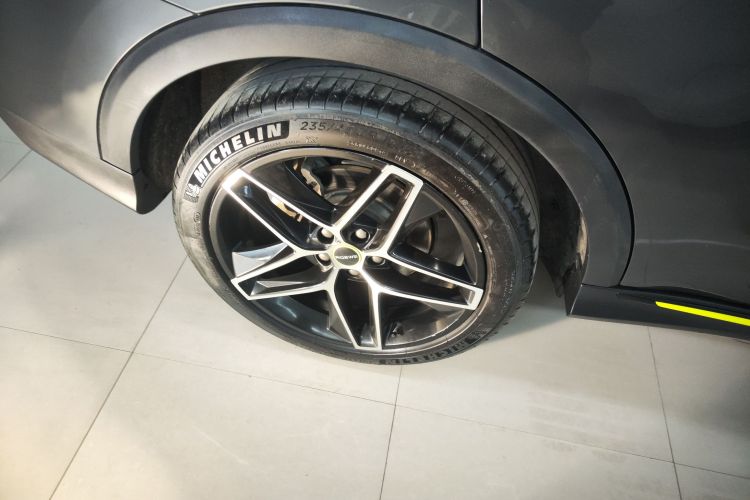 荣威RX5 2023款 PLUS 330TGI 自动领潮智臻版车身外观6008