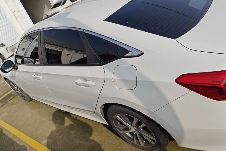 本田 思域 2023款 240TURBO CVT劲势版车身外观4