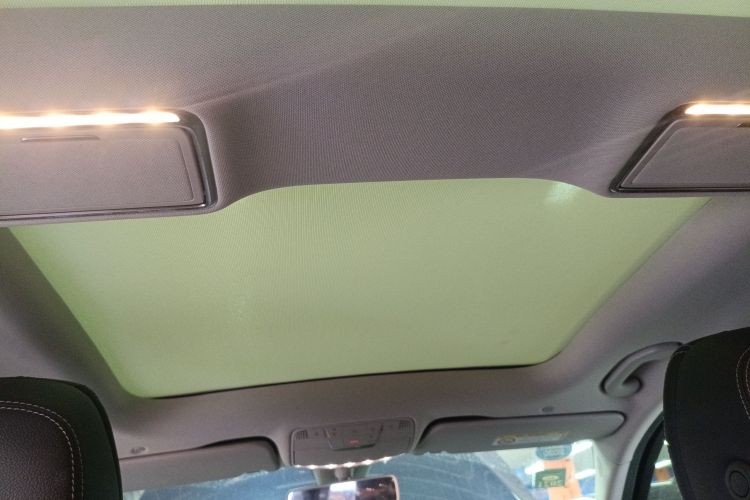 奔驰C级 2019款 C 260 L 运动版局部细节22