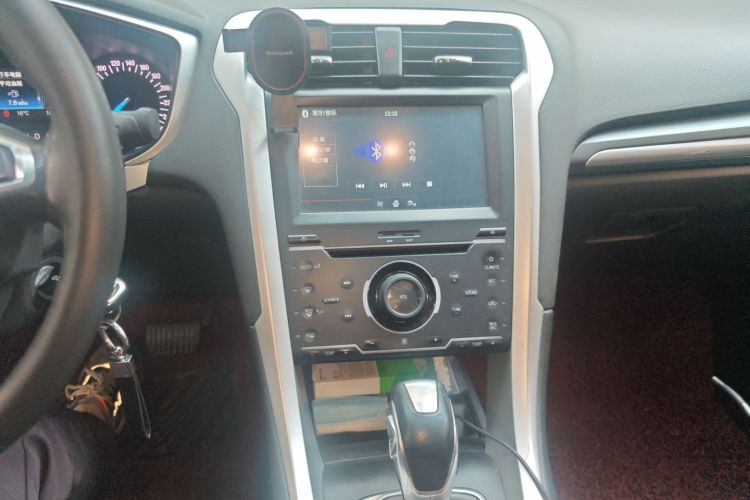 福特 蒙迪欧 2013款 1.5L GTDi180时尚型局部细节16