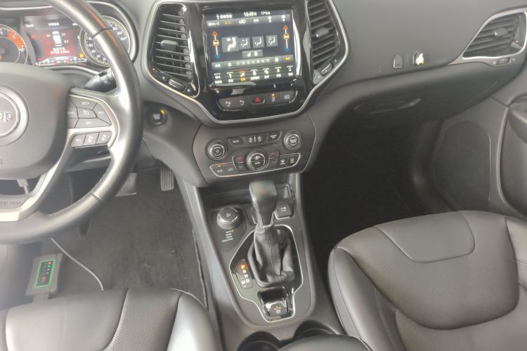 Jeep 自由光 2019款 2.0T 四驱全能版 国VI局部细节16