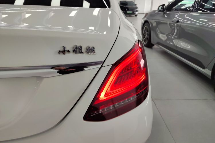 奔驰C级 2019款 改款 C 260 L 运动版车身外观6002