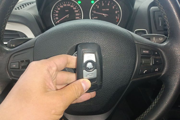 宝马1系(进口) 2013款 改款 116i 领先型中控内饰11